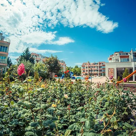 Sunny Апартамент *