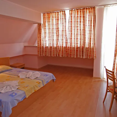 Sunny Apartment